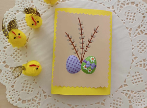 kartka wielkanocna i kurczaczki
