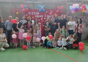 zdjęcie wszystkich uczestników dzisiejszej uroczystości
